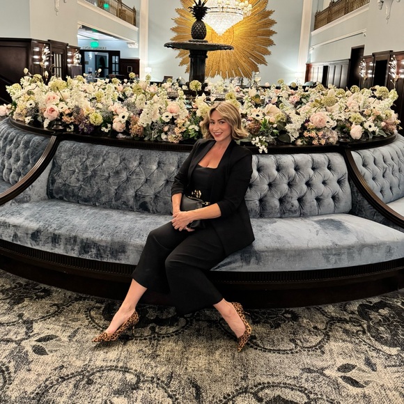 Meet your Posher, Sarai - Picture 1 of 1